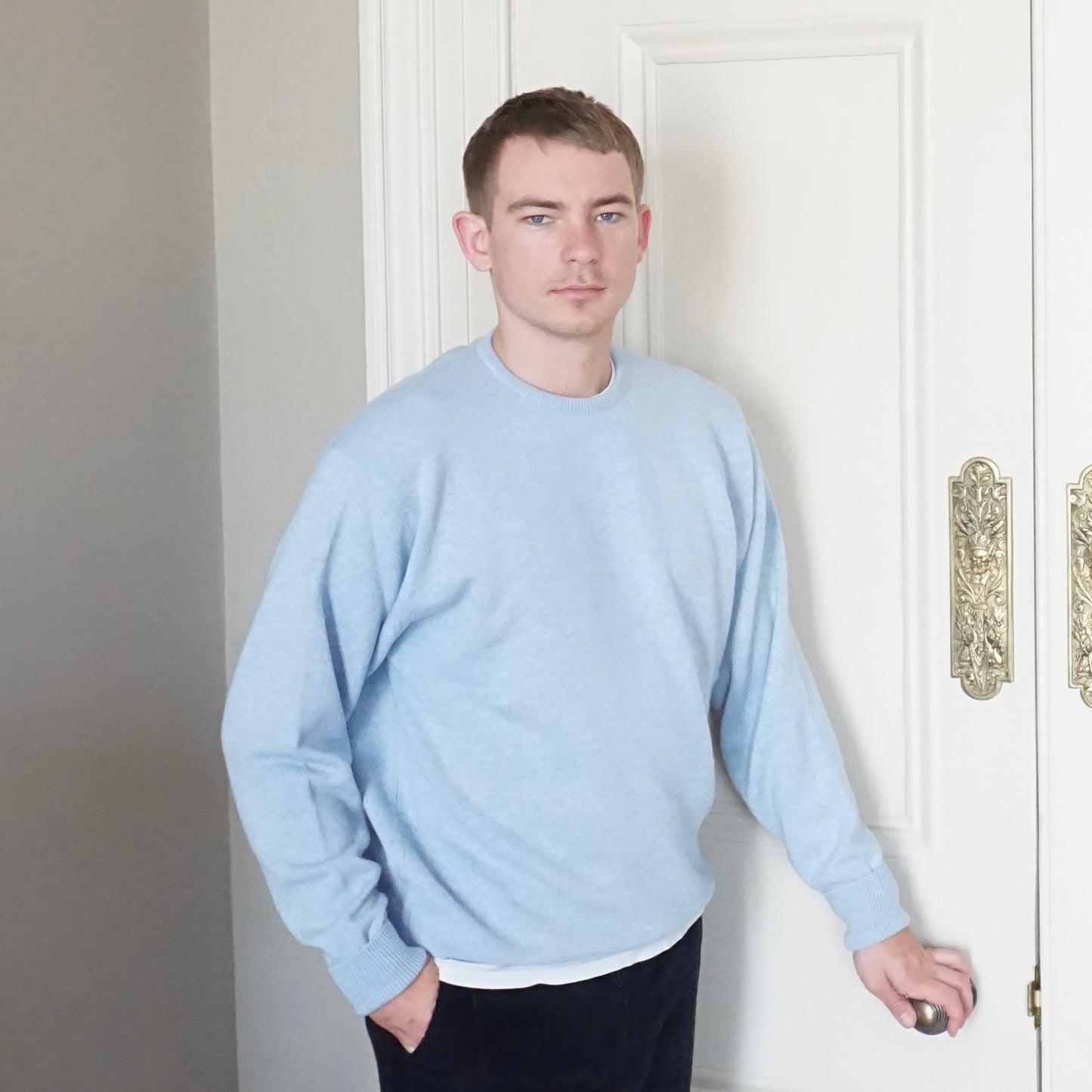 Luxury Classic 4 Ply Crew Neck Jumper - Blue Haze