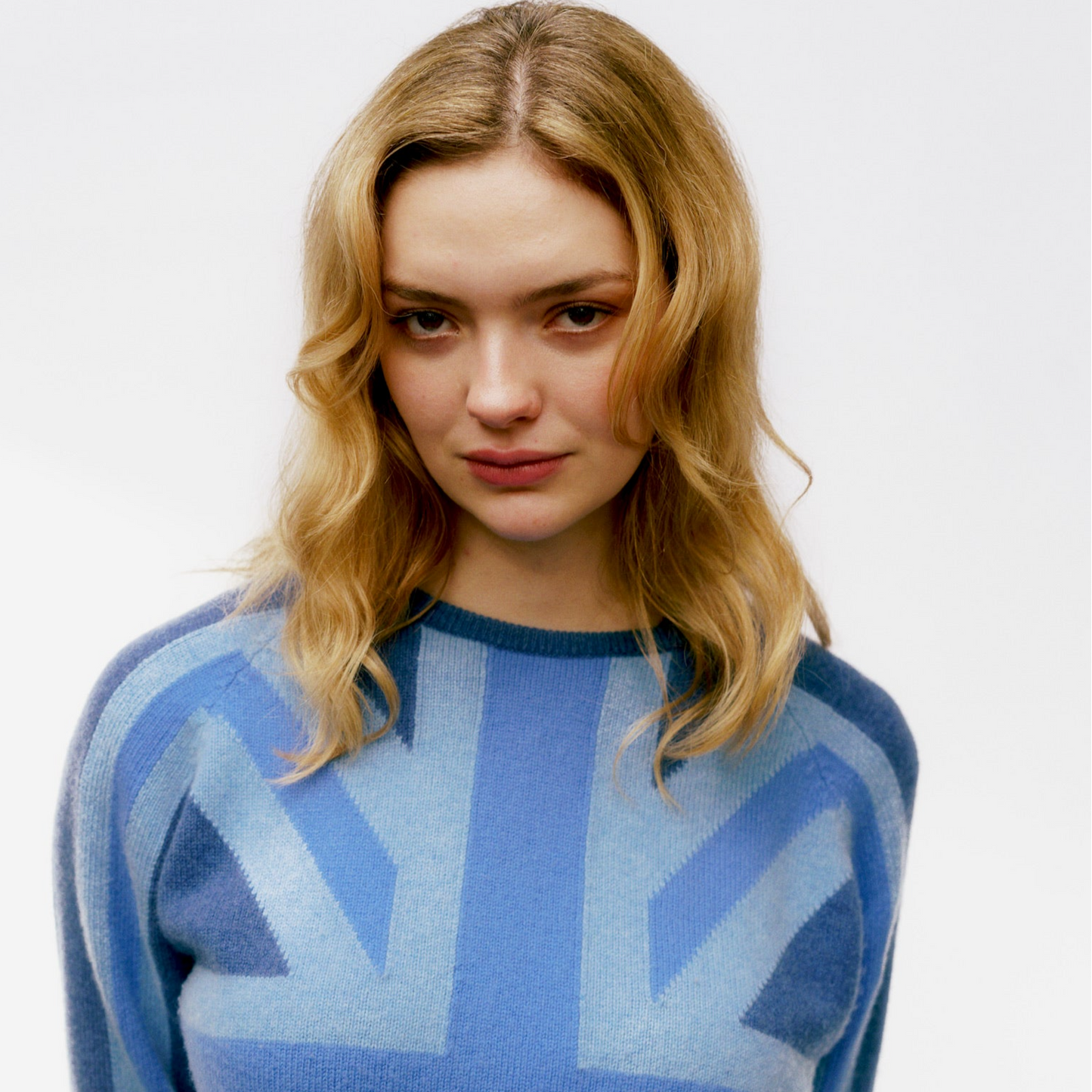 BLUE JEANS UNION JACK JUMPER - Shades of Blues