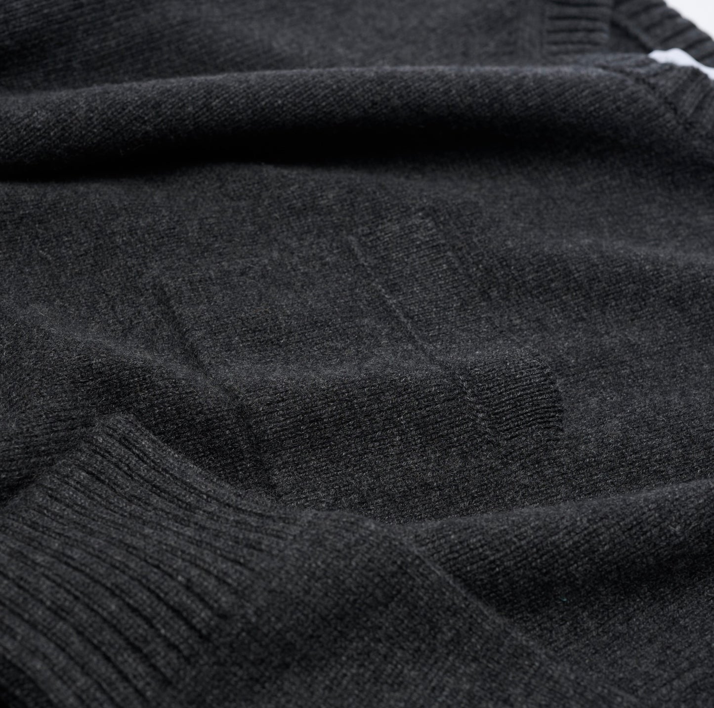 Unisex Oversized Cashmere Jumper - Charcoal