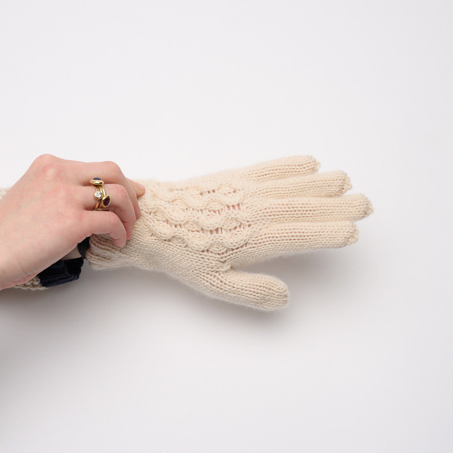 Cream Cable Glove