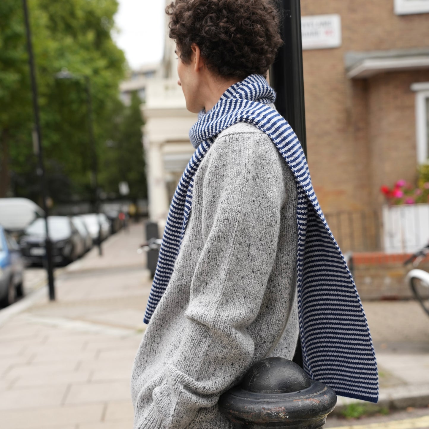 The Mega Jumbo Striped Cashmere Scarf - Navy & Light Grey