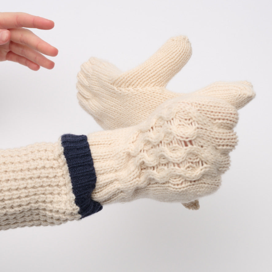 Cream Cable Glove