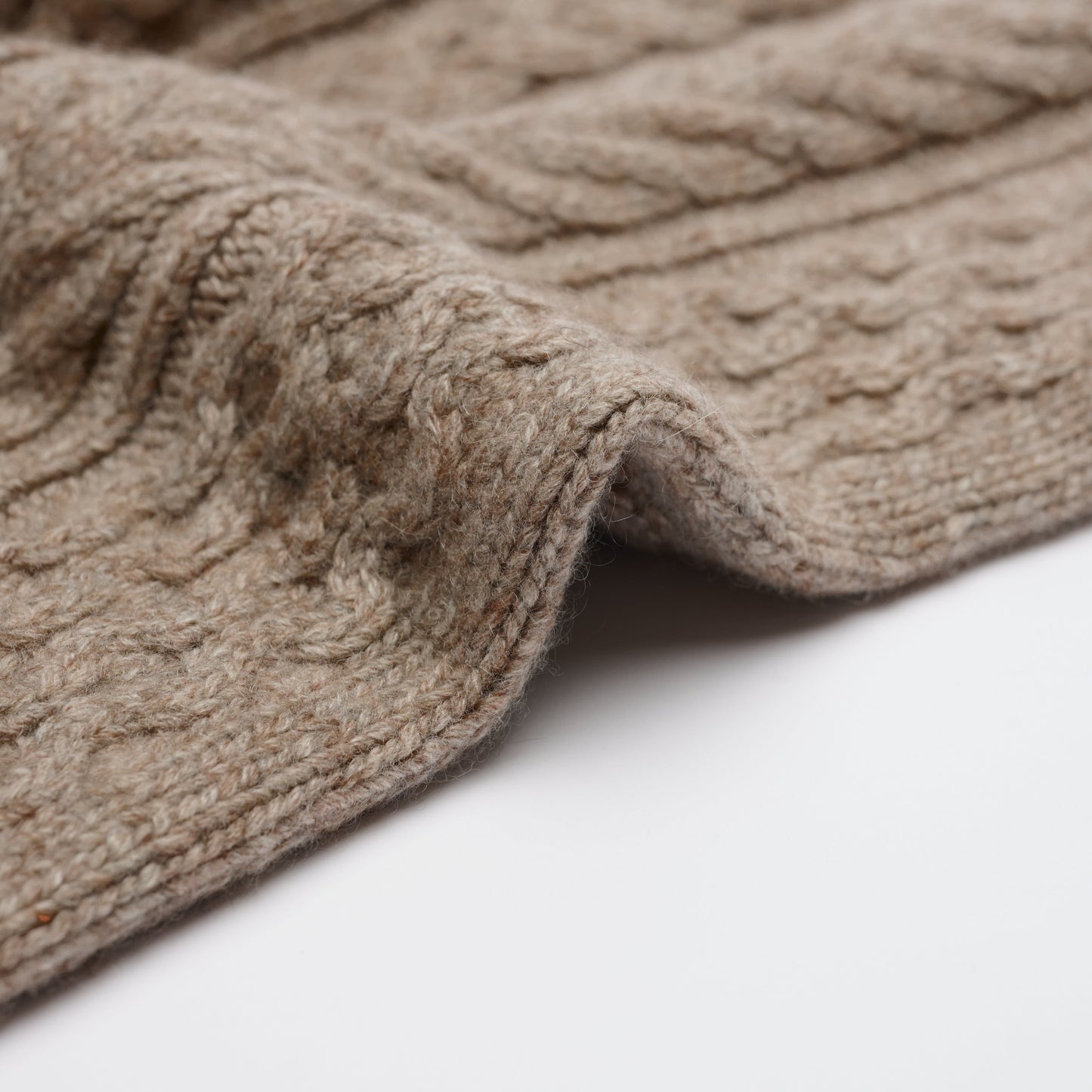 Men's Aran Cable Jumper - Natural Marl