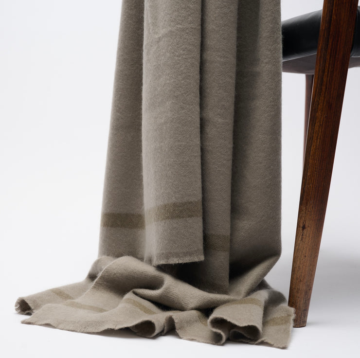 Cashmere Throw - Stone