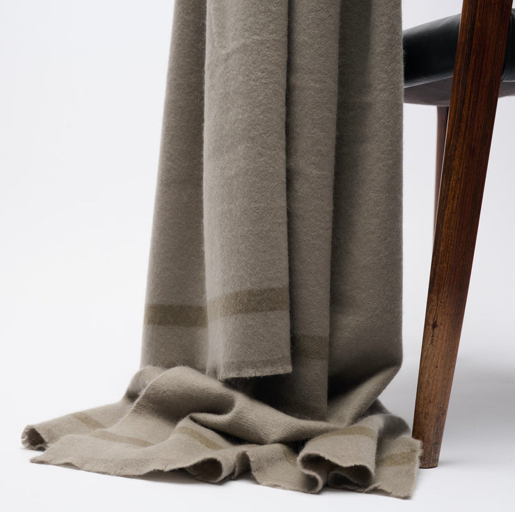 Cashmere Throw - Stone