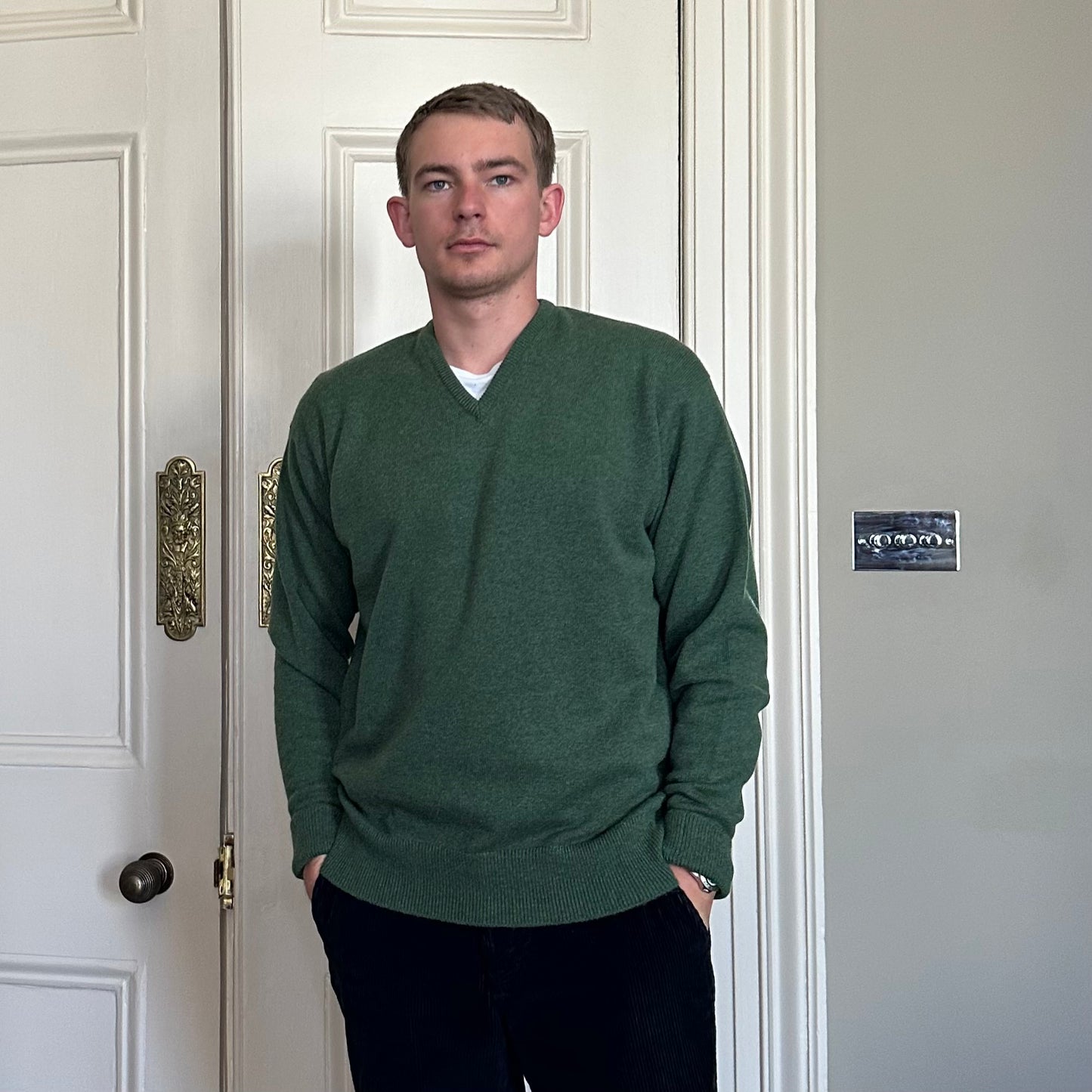 Luxury Classic 4 Ply V Neck Jumper - Serpentine Green